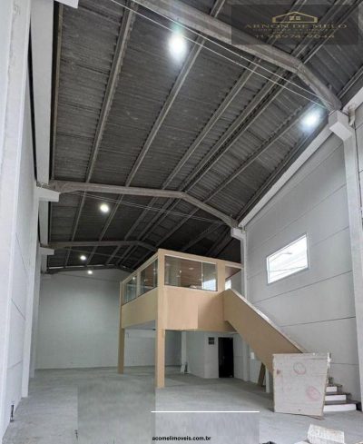 Depósito-Galpão, 196 m² - Foto 1