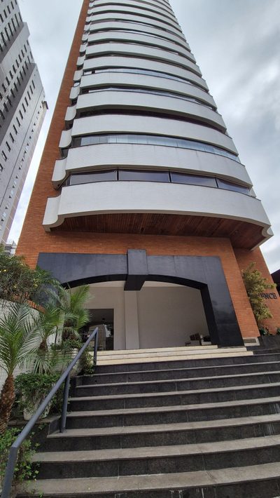 Apartamento, 3 quartos, 10 m² - Foto 1