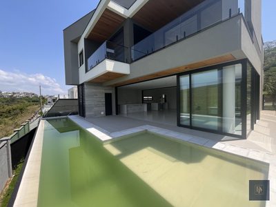 Casa de Condomínio, 4 quartos - Foto 1