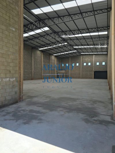 Depósito-Galpão, 1000 m² - Foto 1