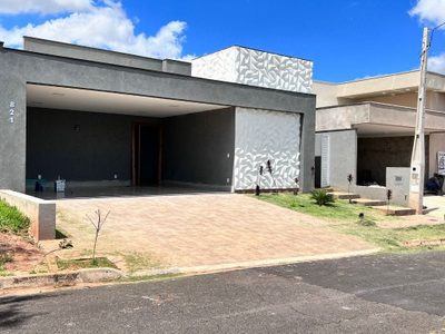Casa, 3 quartos, 226 m² - Foto 2