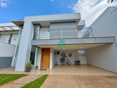 Sobrado, 3 quartos, 198 m² - Foto 1