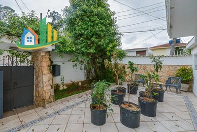 Casa, 3 quartos, 215 m² - Foto 1
