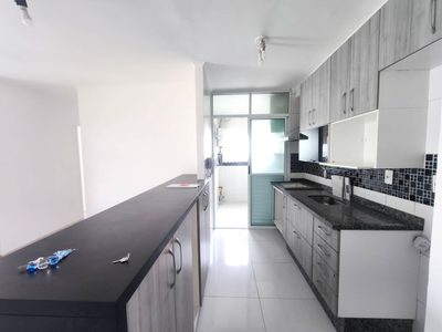 Apartamento, 3 quartos, 72 m² - Foto 2