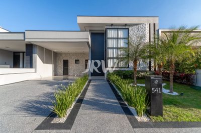 Casa, 3 quartos, 300 m² - Foto 1