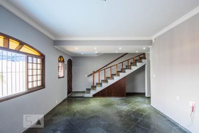 Casa, 2 quartos, 160 m² - Foto 1