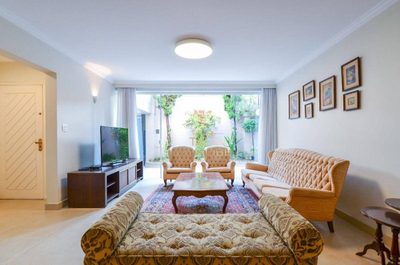 Casa, 3 quartos, 200 m² - Foto 2