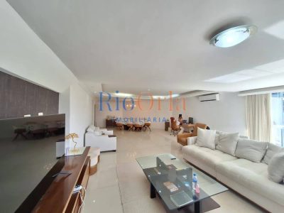 Apartamento, 3 quartos, 200 m² - Foto 1