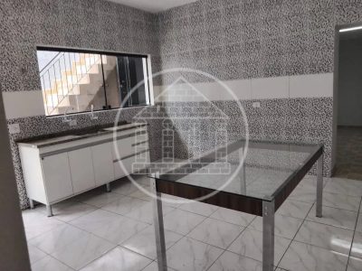 Sobrado, 3 quartos, 180 m² - Foto 2