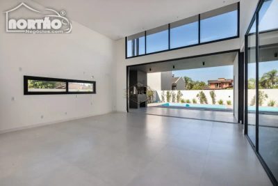 Casa, 4 quartos, 274 m² - Foto 4