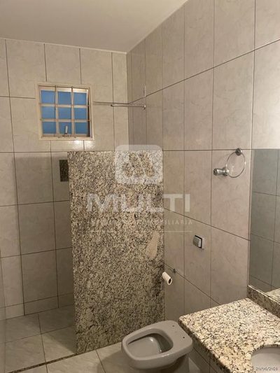 Casa, 3 quartos, 221 m² - Foto 3