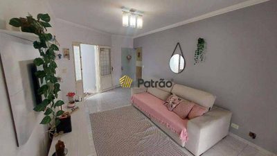 Casa, 3 quartos, 210 m² - Foto 2