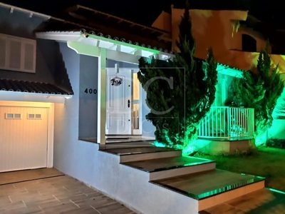Casa, 3 quartos, 260 m² - Foto 1