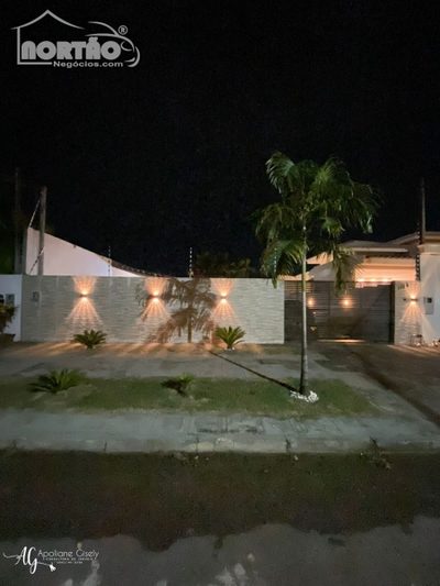 Casa, 4 quartos, 175 m² - Foto 1