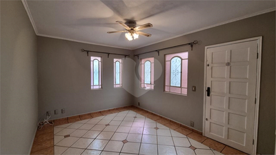 Casa, 3 quartos, 164 m² - Foto 1