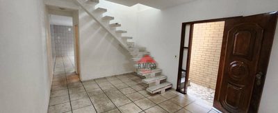 Sobrado, 3 quartos, 265 m² - Foto 2