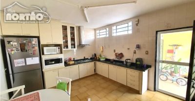 Casa, 3 quartos, 168 m² - Foto 3