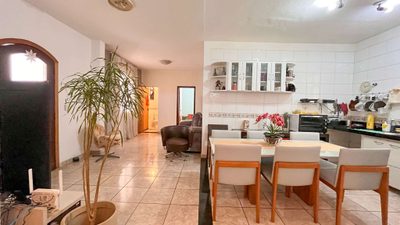 Casa, 5 quartos, 395 m² - Foto 2