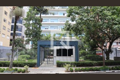 Apartamento, 3 quartos, 200 m² - Foto 1