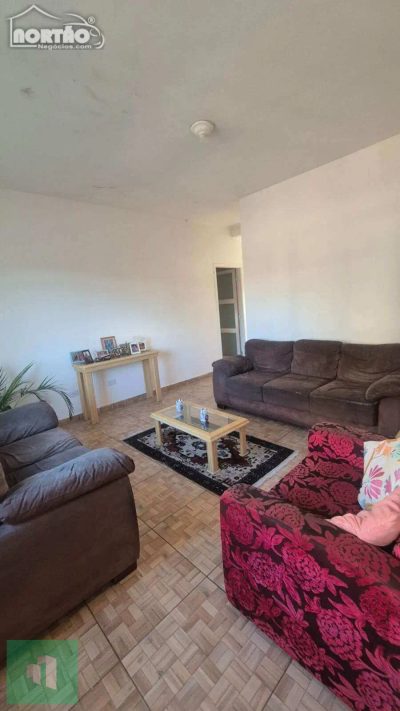 Casa, 3 quartos, 90 m² - Foto 2