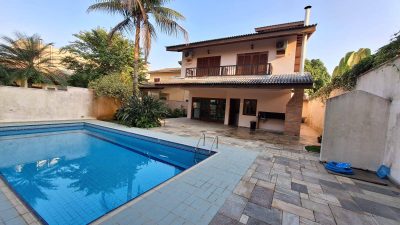 Casa, 4 quartos, 329 m² - Foto 1