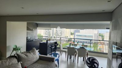 Apartamento, 3 quartos, 137 m² - Foto 2