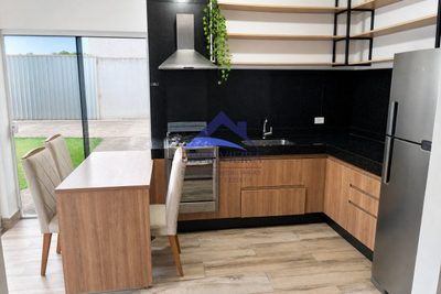 Casa, 2 quartos, 94 m² - Foto 1