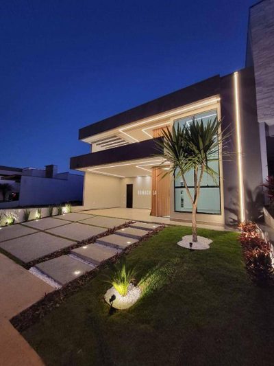 Casa, 3 quartos, 199 m² - Foto 1