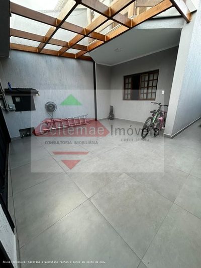 Casa, 3 quartos, 195 m² - Foto 1