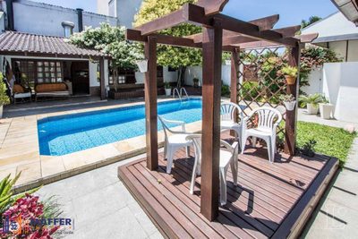 Casa, 4 quartos, 238 m² - Foto 2
