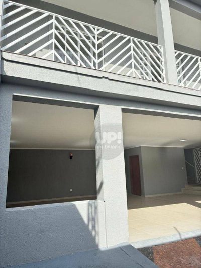 Casa, 4 quartos, 304 m² - Foto 2