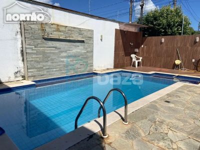 Casa, 4 quartos, 237 m² - Foto 2