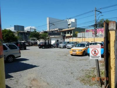 Loteamento e Condomínio, 704 m² - Foto 2