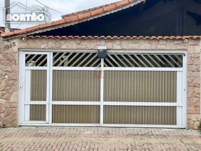 Casa, 4 quartos, 155 m² - Foto 1