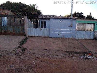 Casa, 2 quartos, 180 m² - Foto 1