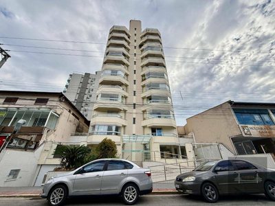 Cobertura, 3 quartos, 198 m² - Foto 2