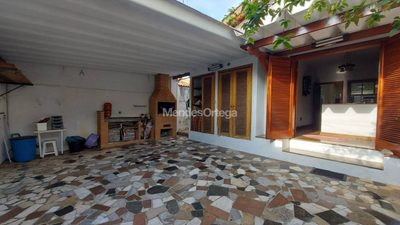 Casa, 3 quartos, 165 m² - Foto 1