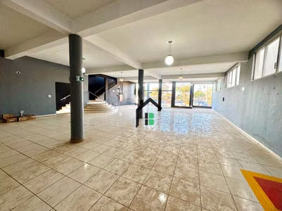 Loja-Salão, 600 m² - Foto 1