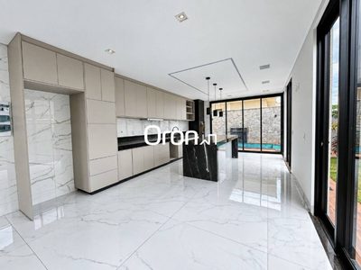 Sobrado, 4 quartos, 280 m² - Foto 1
