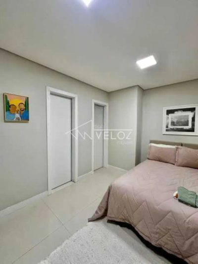 Cobertura, 3 quartos, 222 m² - Foto 1